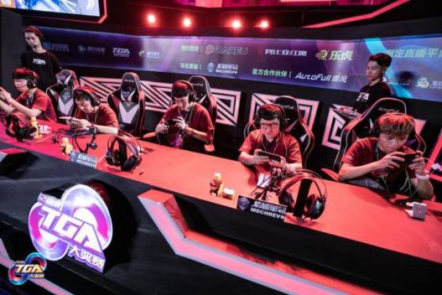 并鼓励管理 并鼓励管理